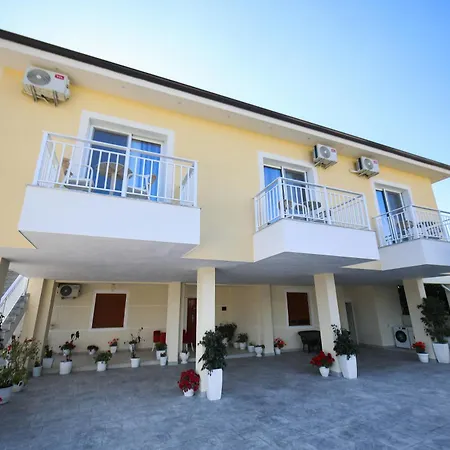 Light * Vlorë